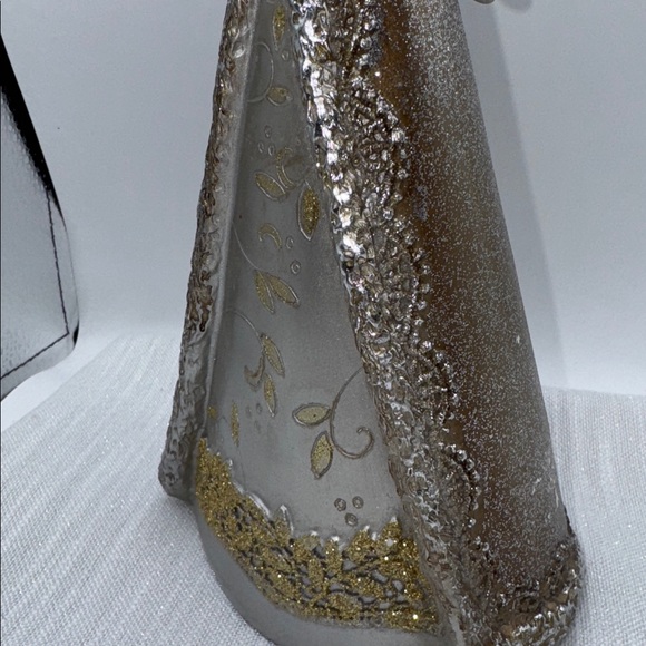 Angel Figurine holding a dove shimmering gold and silver design 12” tall - Picture 8 of 14